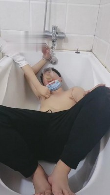 图片[4]-【雪儿】厕所公开处刑贱狗 bf4096-绳艺资料库