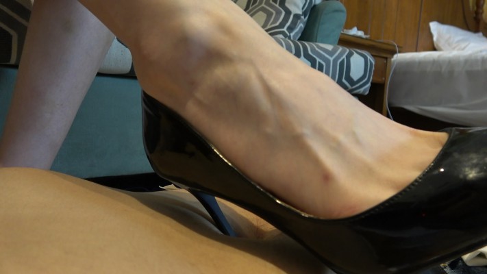 图片[2] - 【艾琳S175】性感大长腿踩虐肚脐 - 绳艺下载吧