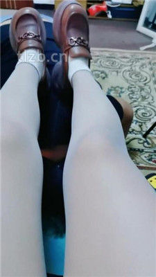 图片[2] - 【西安欣】脚插嘴/舔皮鞋白袜/踩踏 - 绳艺下载吧