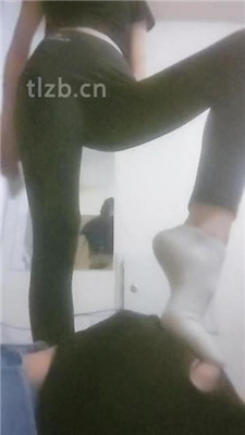 图片[14] - 【美娜格格】运动女神-脏鞋底白袜虐废【完整版】 - 绳艺下载吧